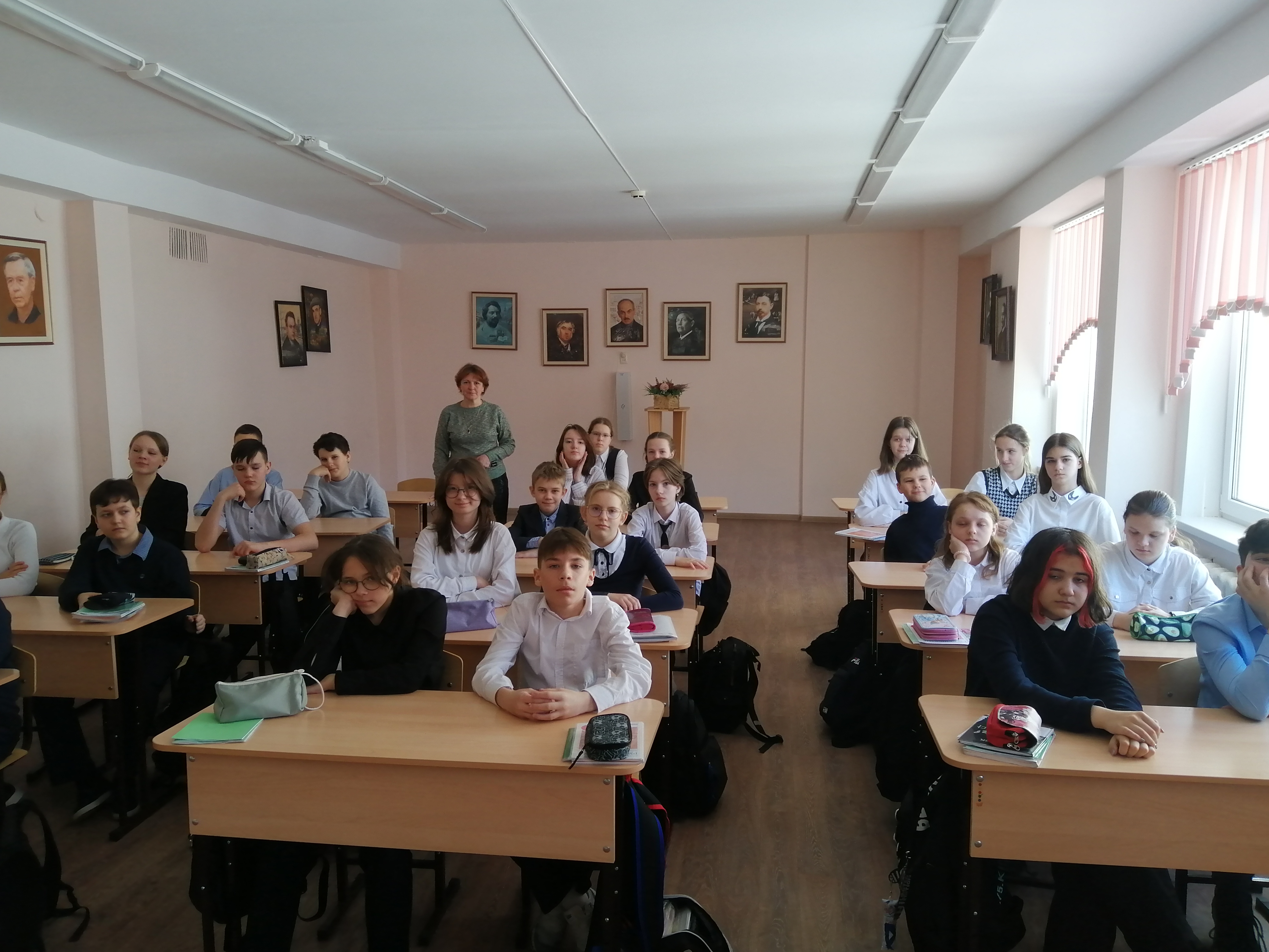 Библиотечно-краеведческий час «Просветители Симбирского-Ульяновского края».